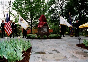 Image description is not available for 2000.400